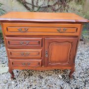 Commode en merisier massif Louis XV