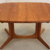 Oval Danish dining table extendable 'Kirkeby'
