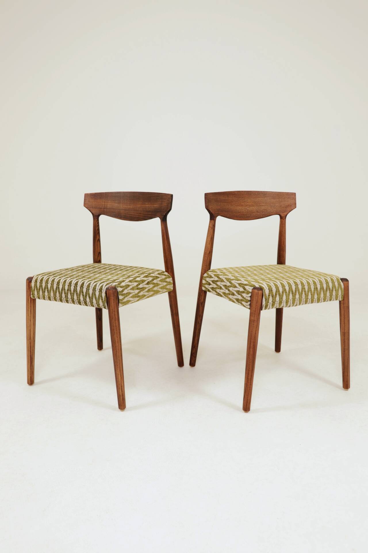 Set 2 Dining Chairs Solid Wood Ash Green Jacquard Fabric