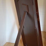 Free-standing mirror with leather frame