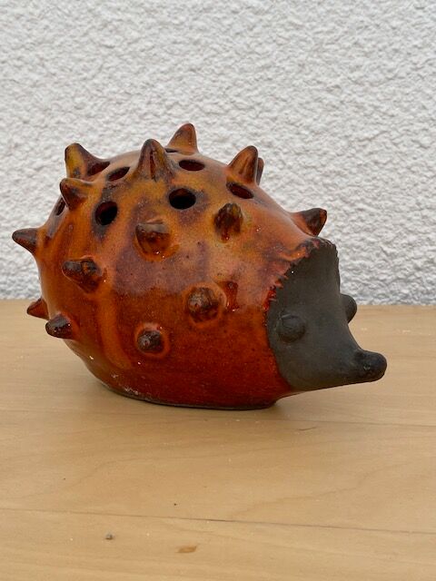 Vase pique flower hedgehog