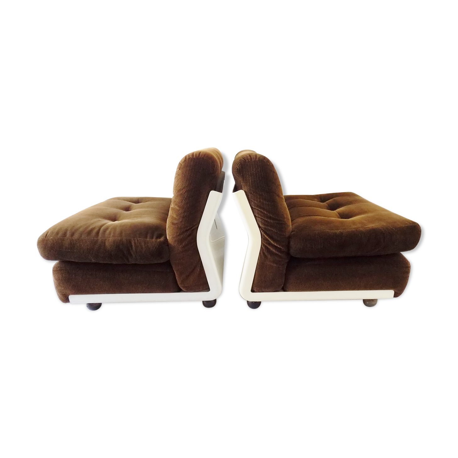 Pair of Amanta chairs by Mario Bellini for C&B Italia
