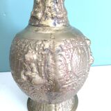 Jolie paire de vases asiatiques anciens en bronze