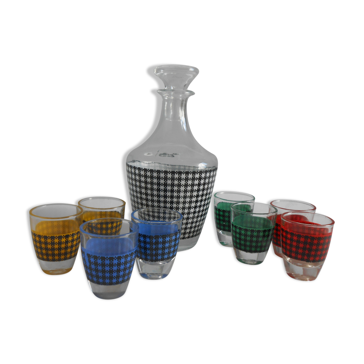 Liquor decanter and its eight buckets