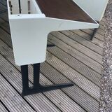 Adjustable desk