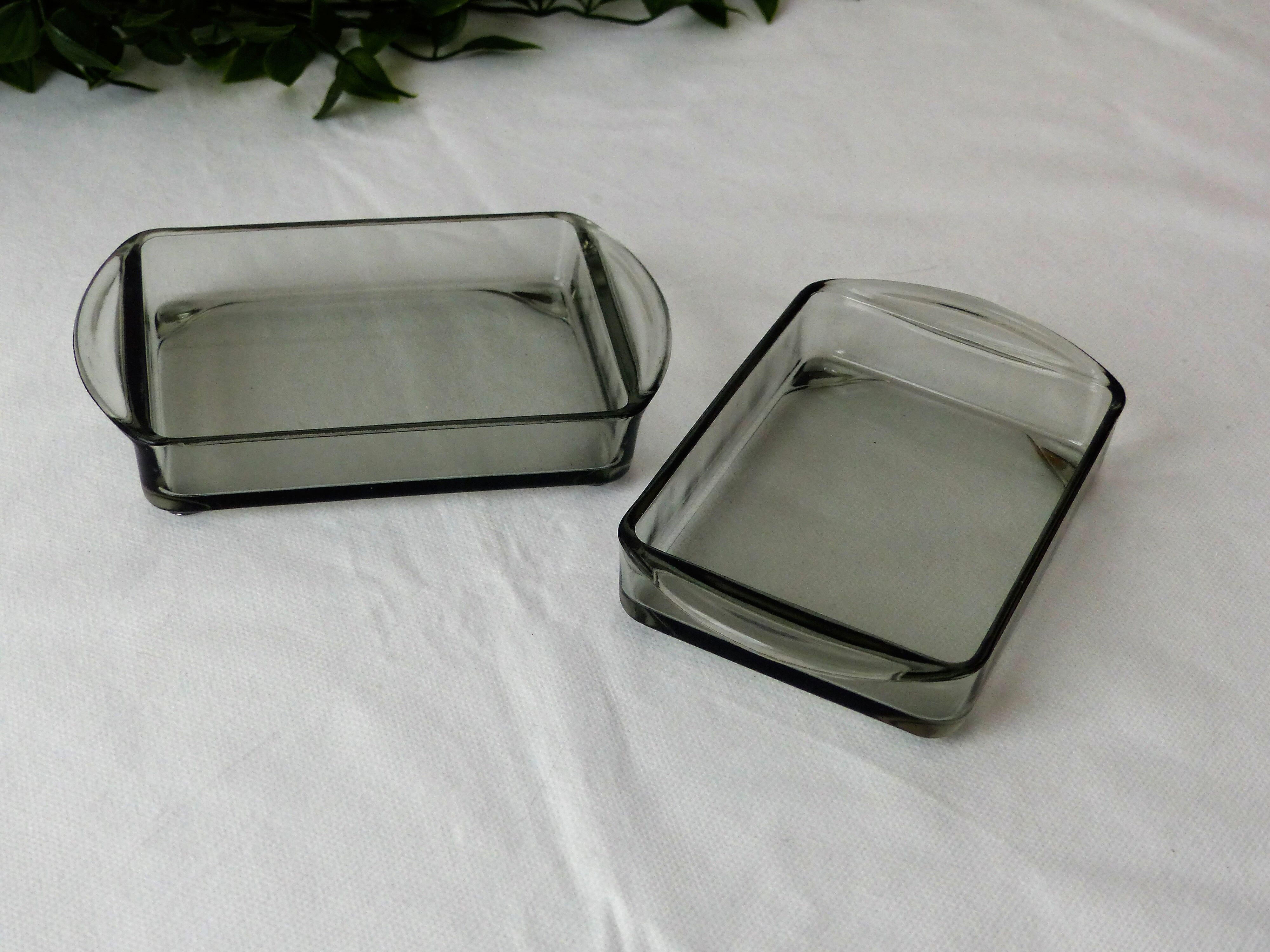 2 smoked glass ravier cups