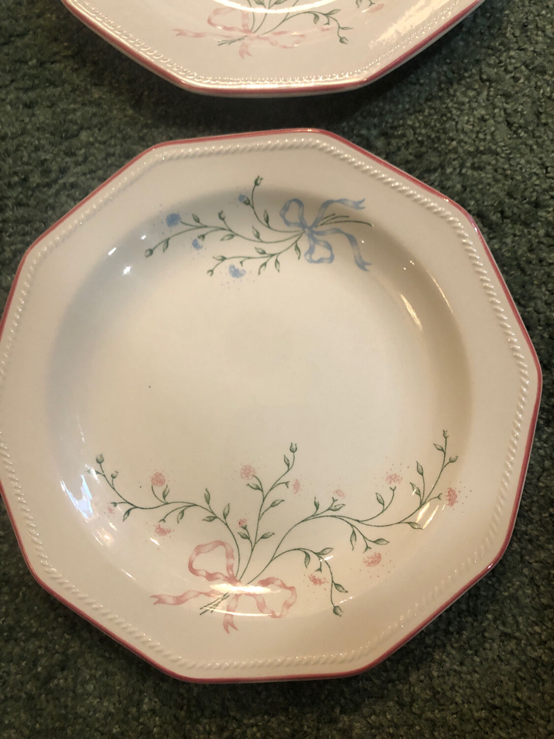 6 English Churchill plates