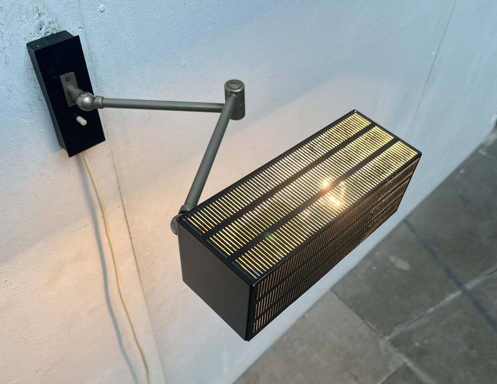 Mid-century German minimalist wall lamp model Flamingo by BUR, Bünte & Remmler Leuchten, 1960s.