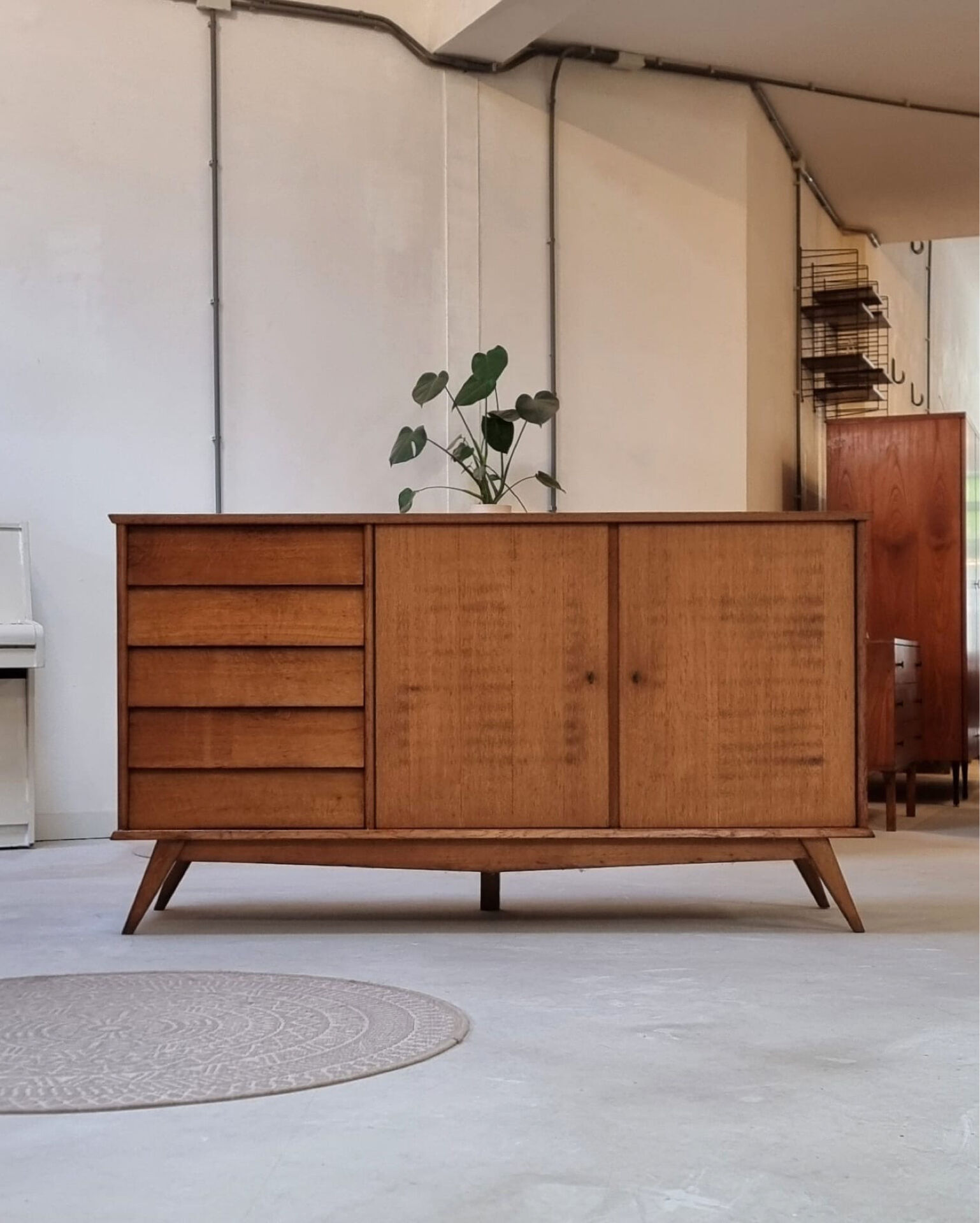 Mid-century buffet