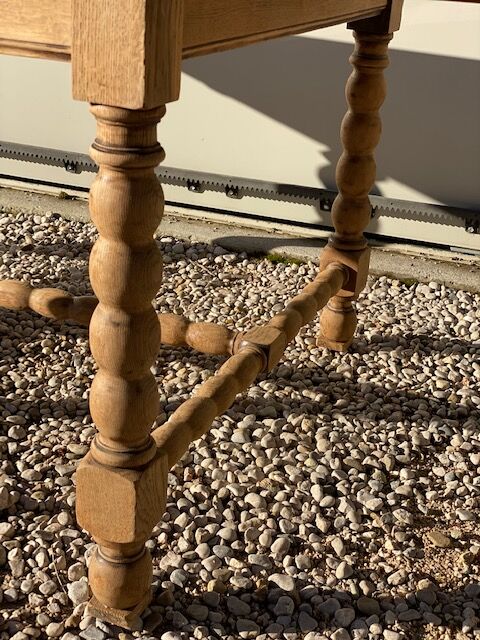 Farmhouse table with extensions up to 223 cm