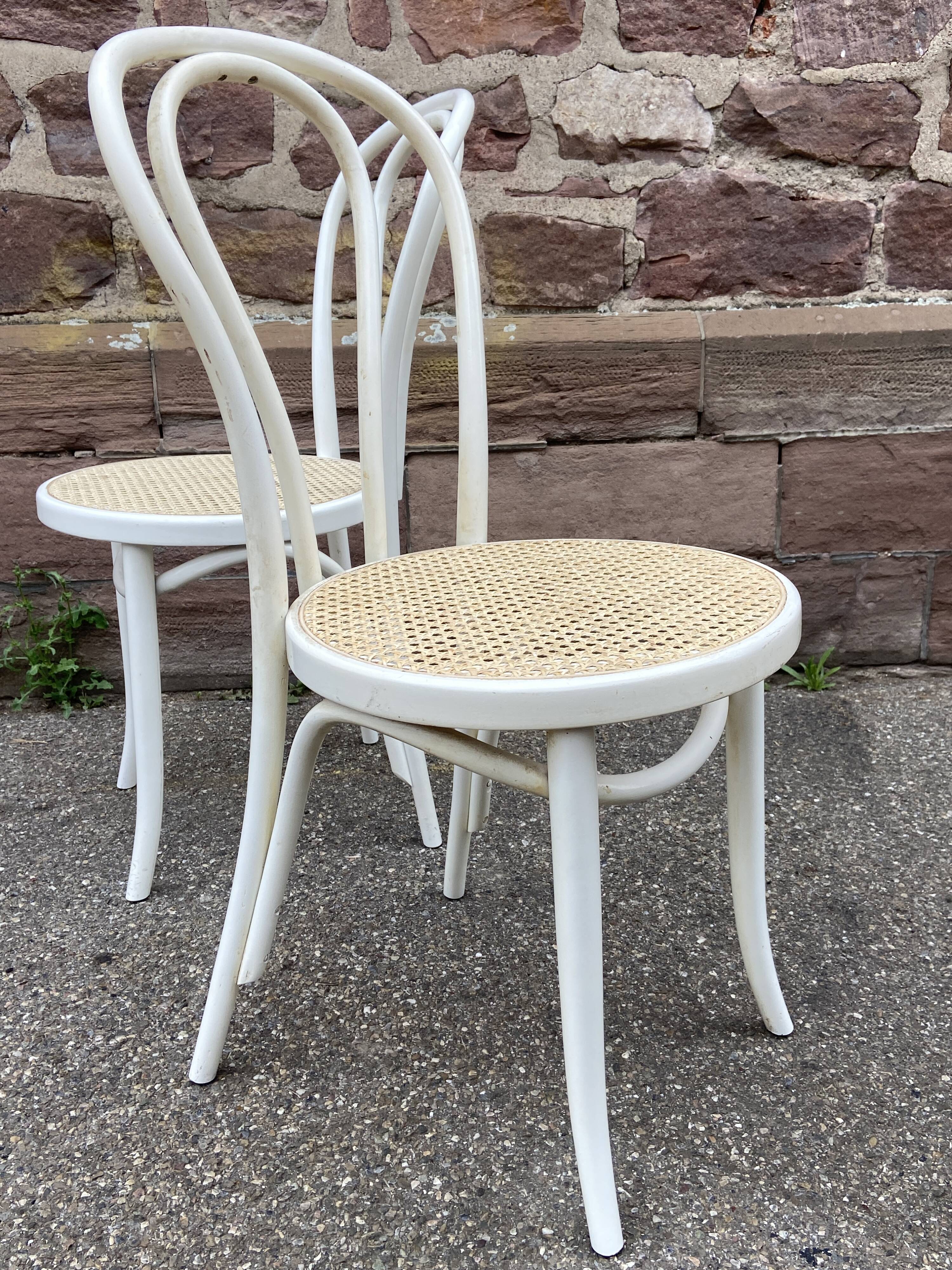 2 shabby chic bistro chairs in vintage curved wood