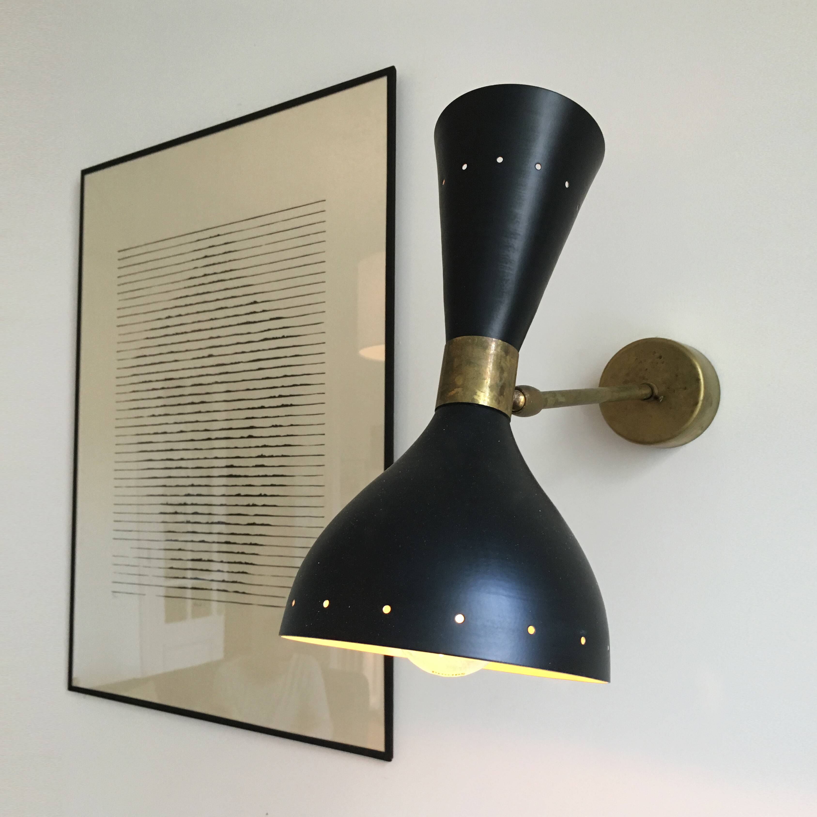 Pair of Italian design wall lights from the 1950s