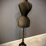 Wasp-sized mannequin