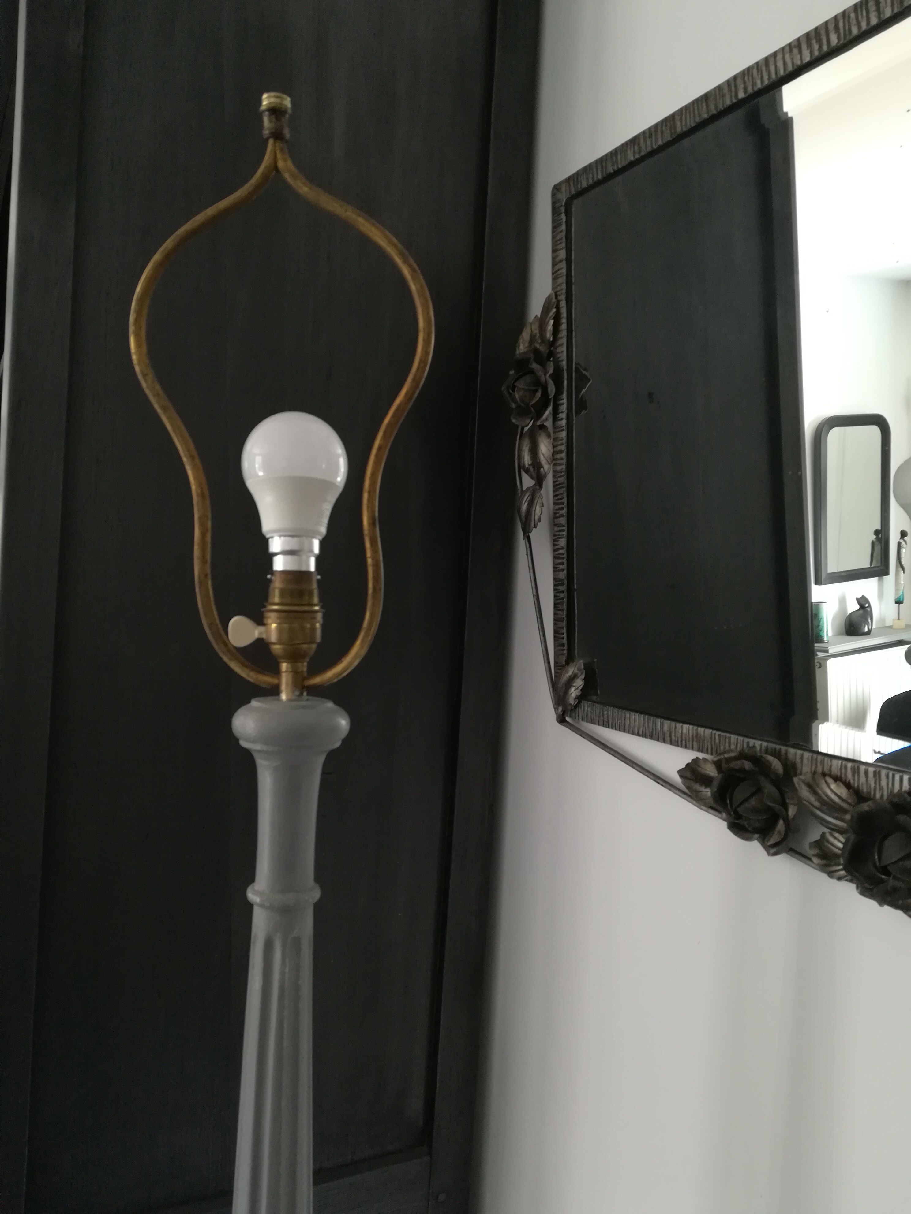 Pied de lampadaire ancien en bois