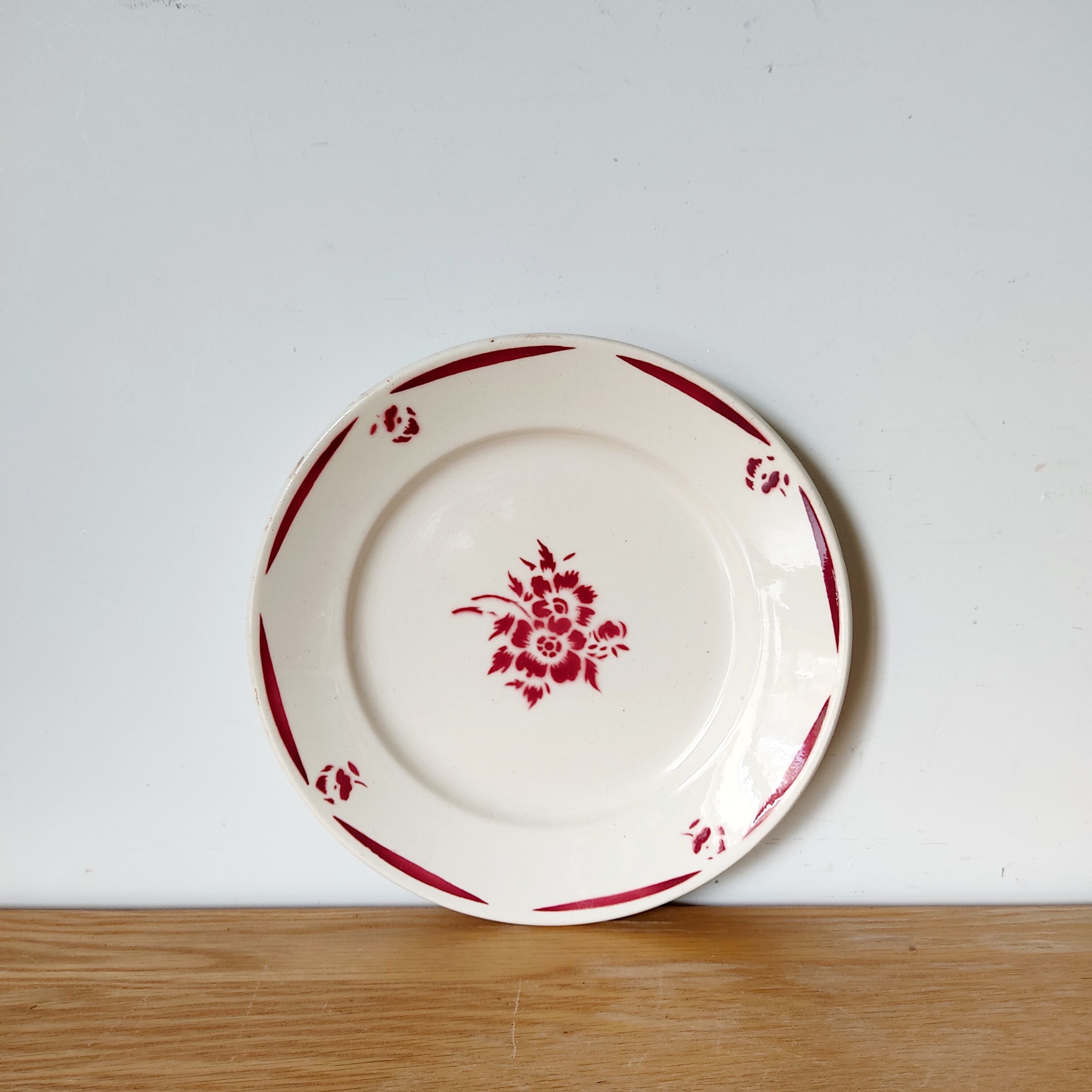 6 old flat plates