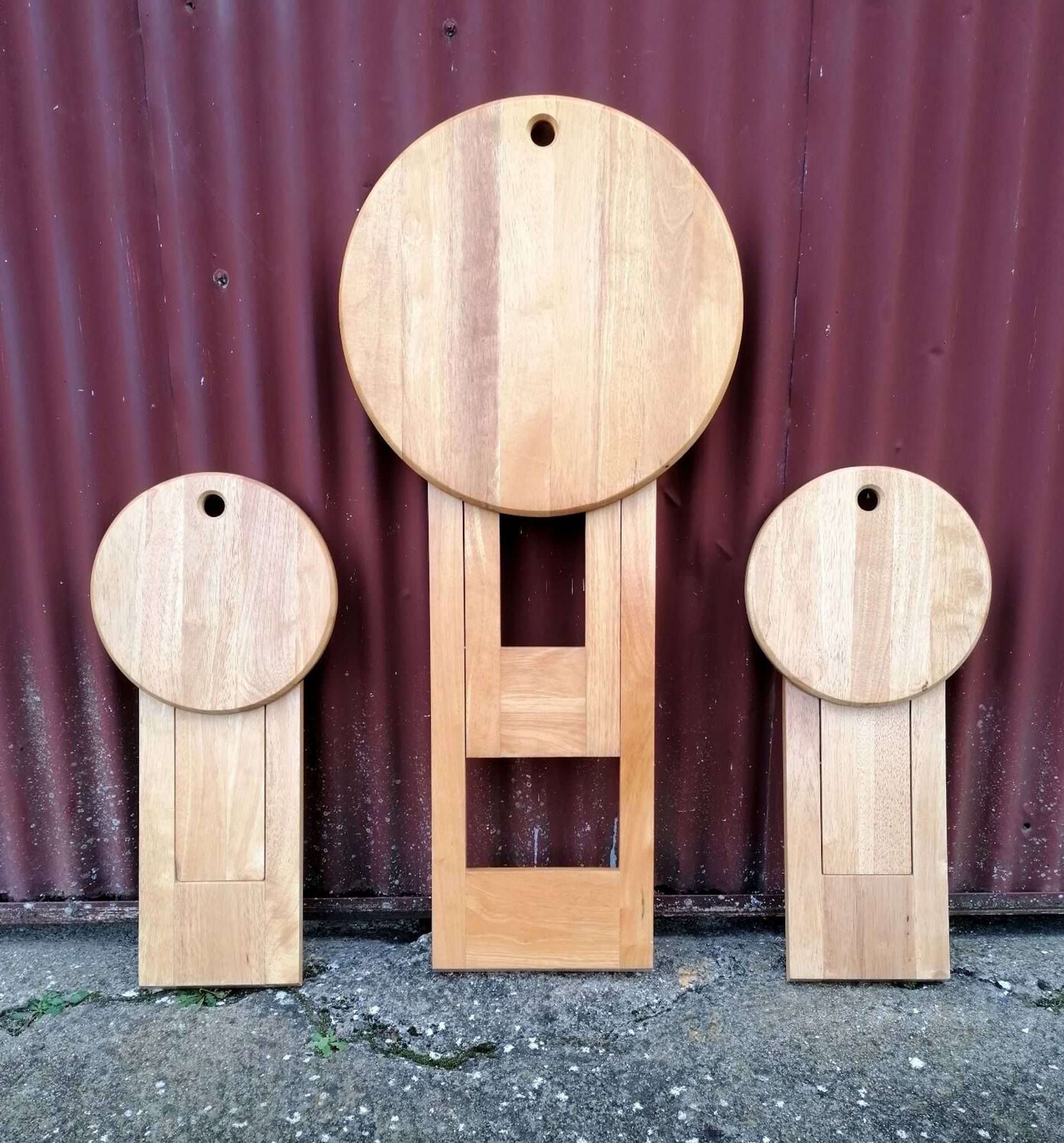 Lot table and folding stools Suzy by Adrian Reed.