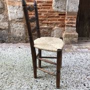 Chaise paillée brutaliste