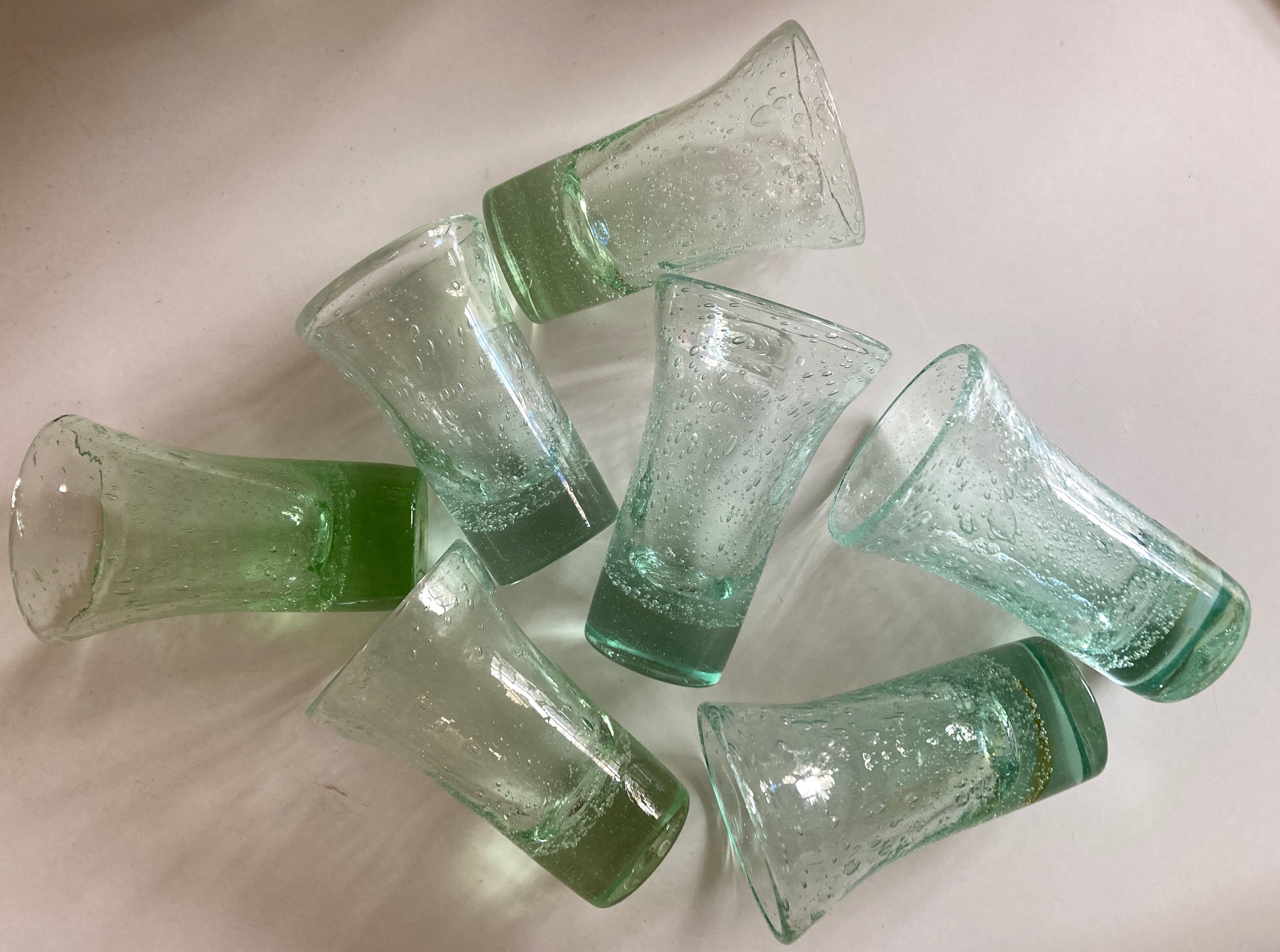 Set of 7 Biot cups in bubbled glass 1970