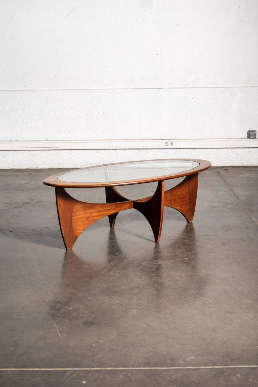 Table Astro ovale