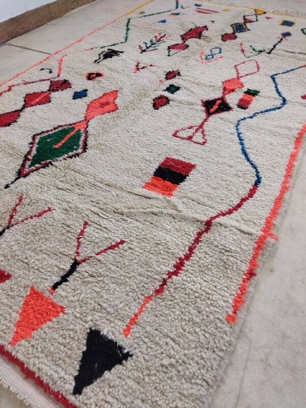 Handmade wool Berber rug 278x152cm