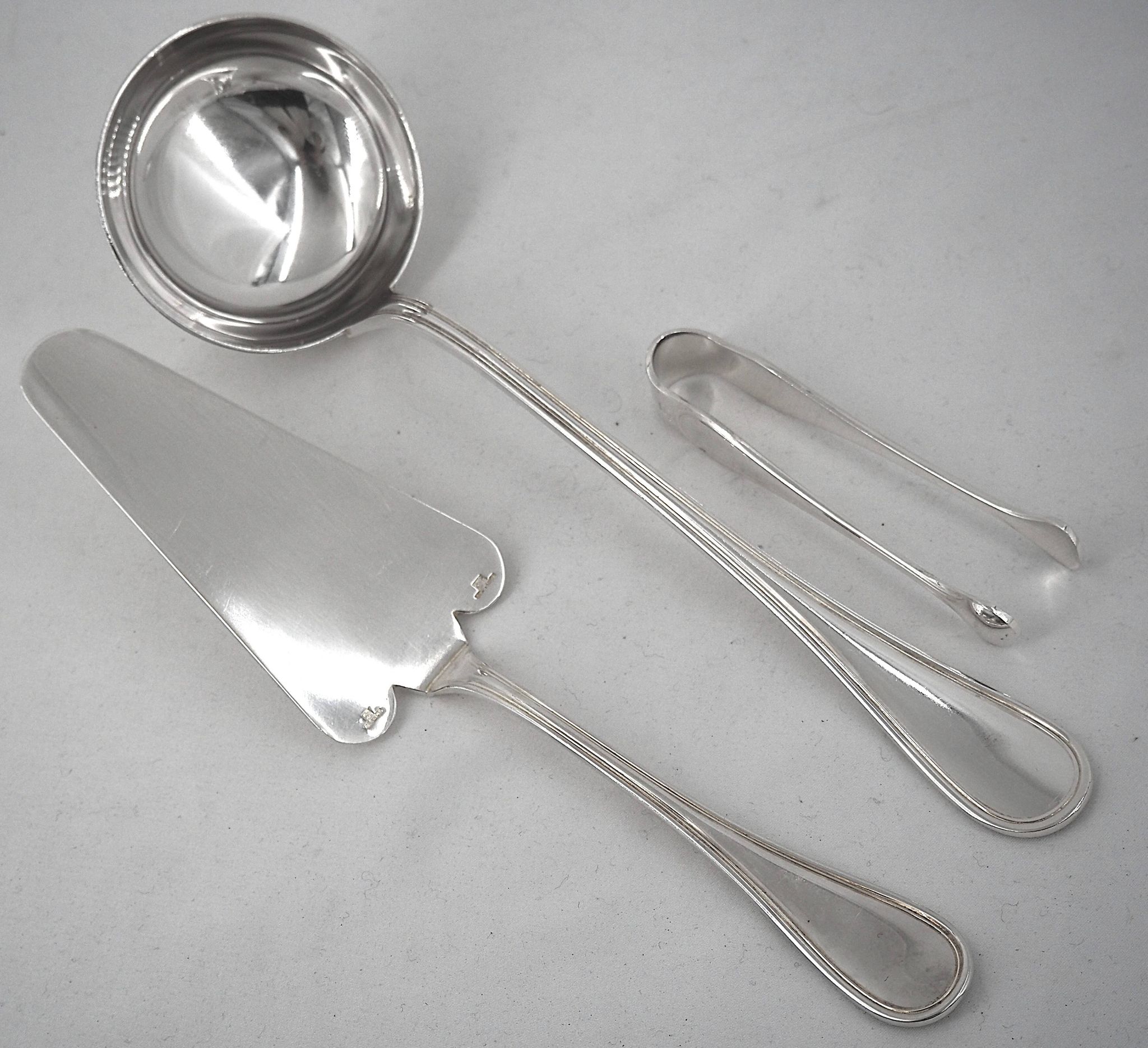Christofle Albi lot of 7 pieces serving dish salad server cake slice sugar tongs