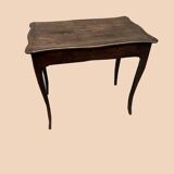 Middle table