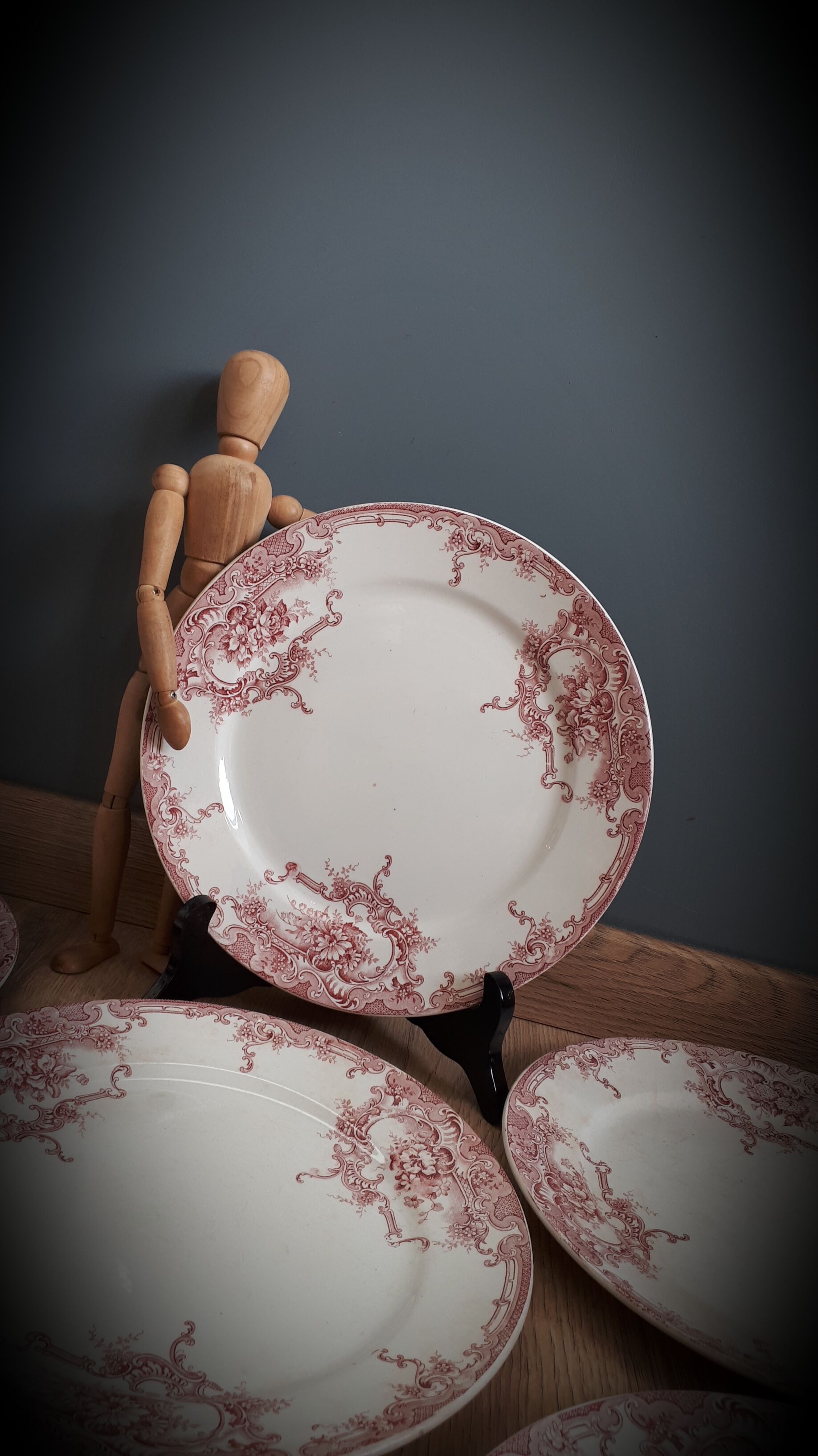 Set of 6 flat plates Red Dolphin 1920