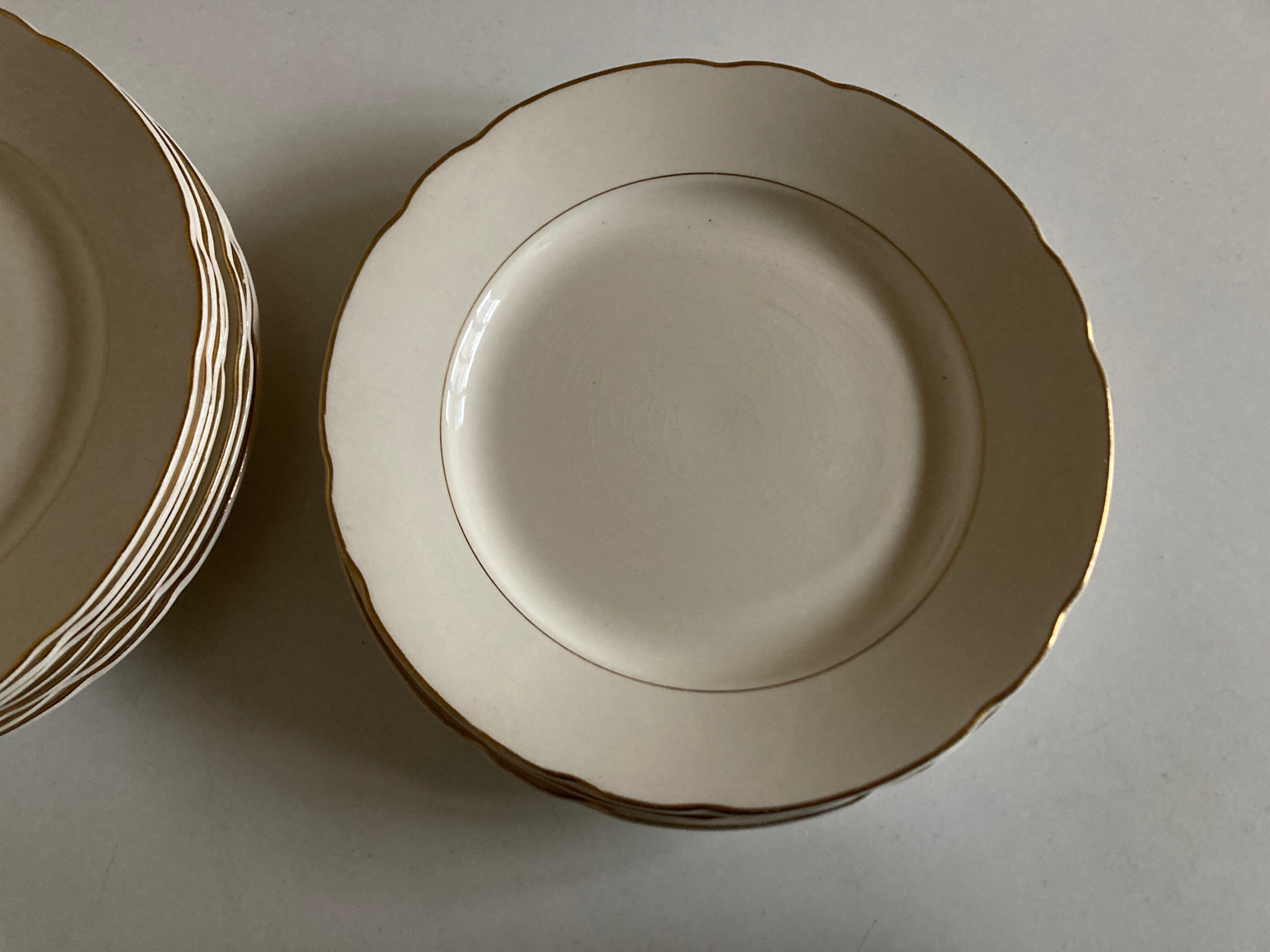 Set of 10 plates 1960 Villeroy & Boch ivory faience with gadroons