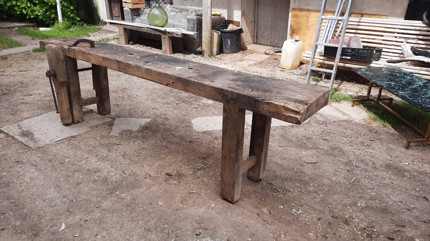 Carpenter's workbench