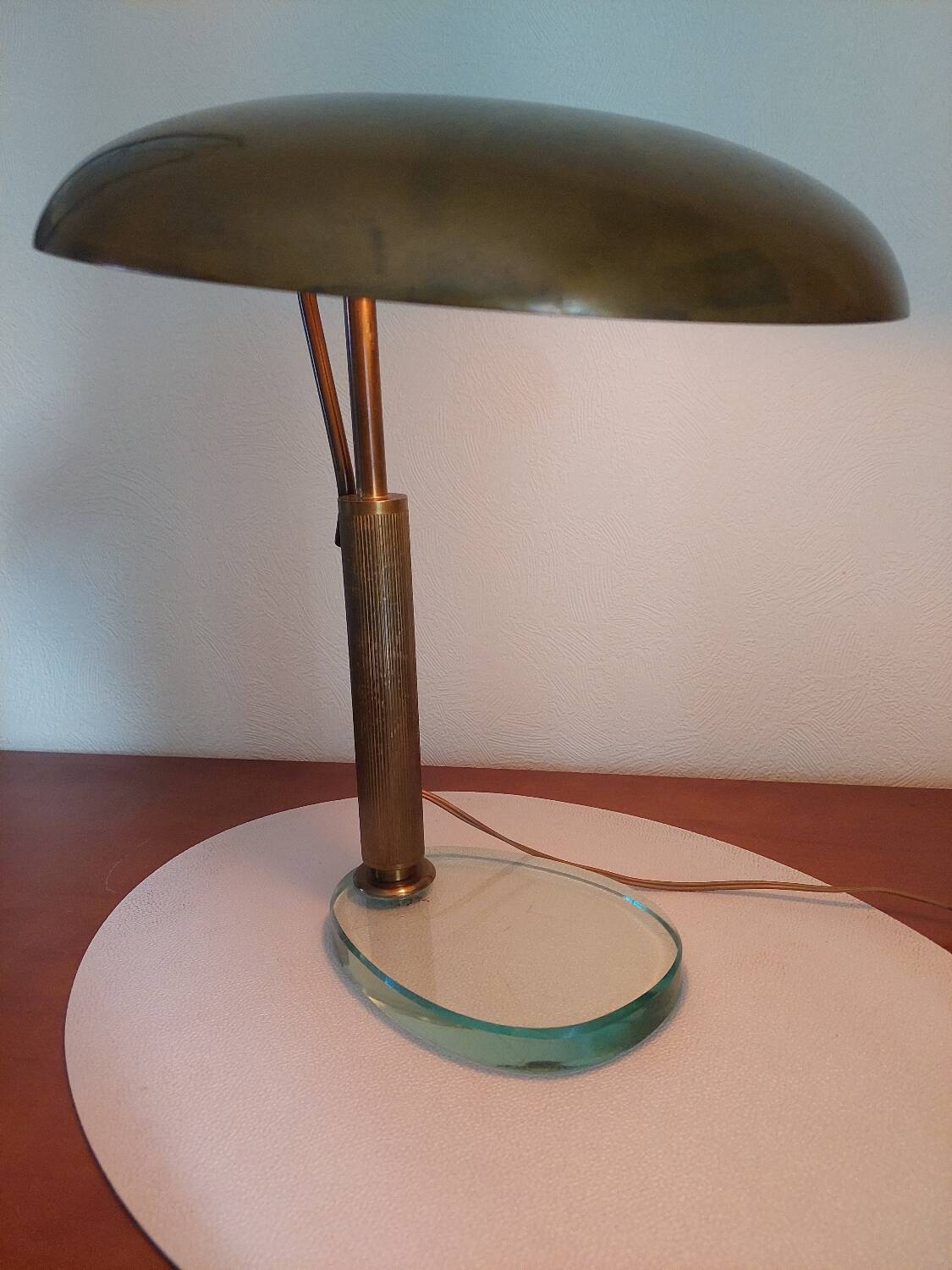 Italian Desk lamp  1950 brass and glass