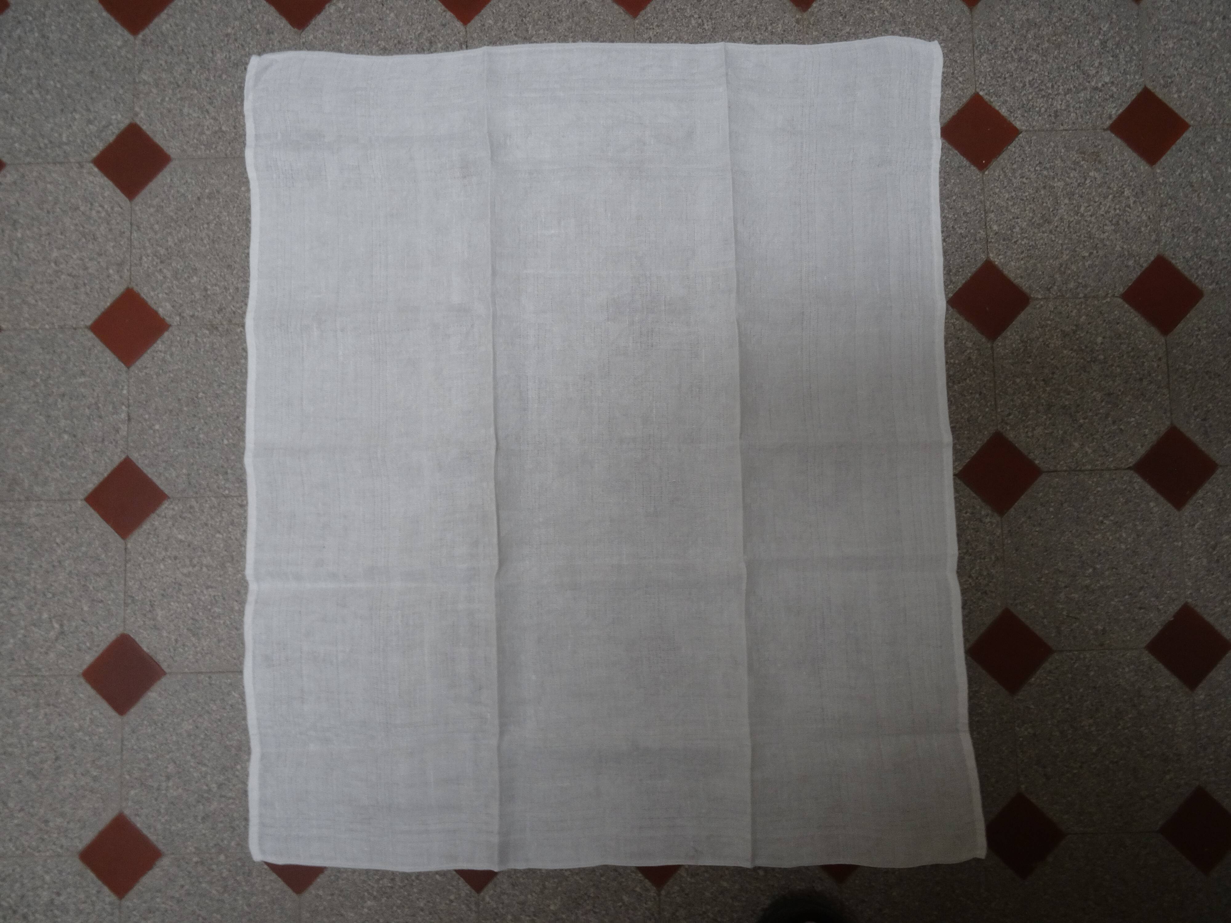Lot of 4 linen towels