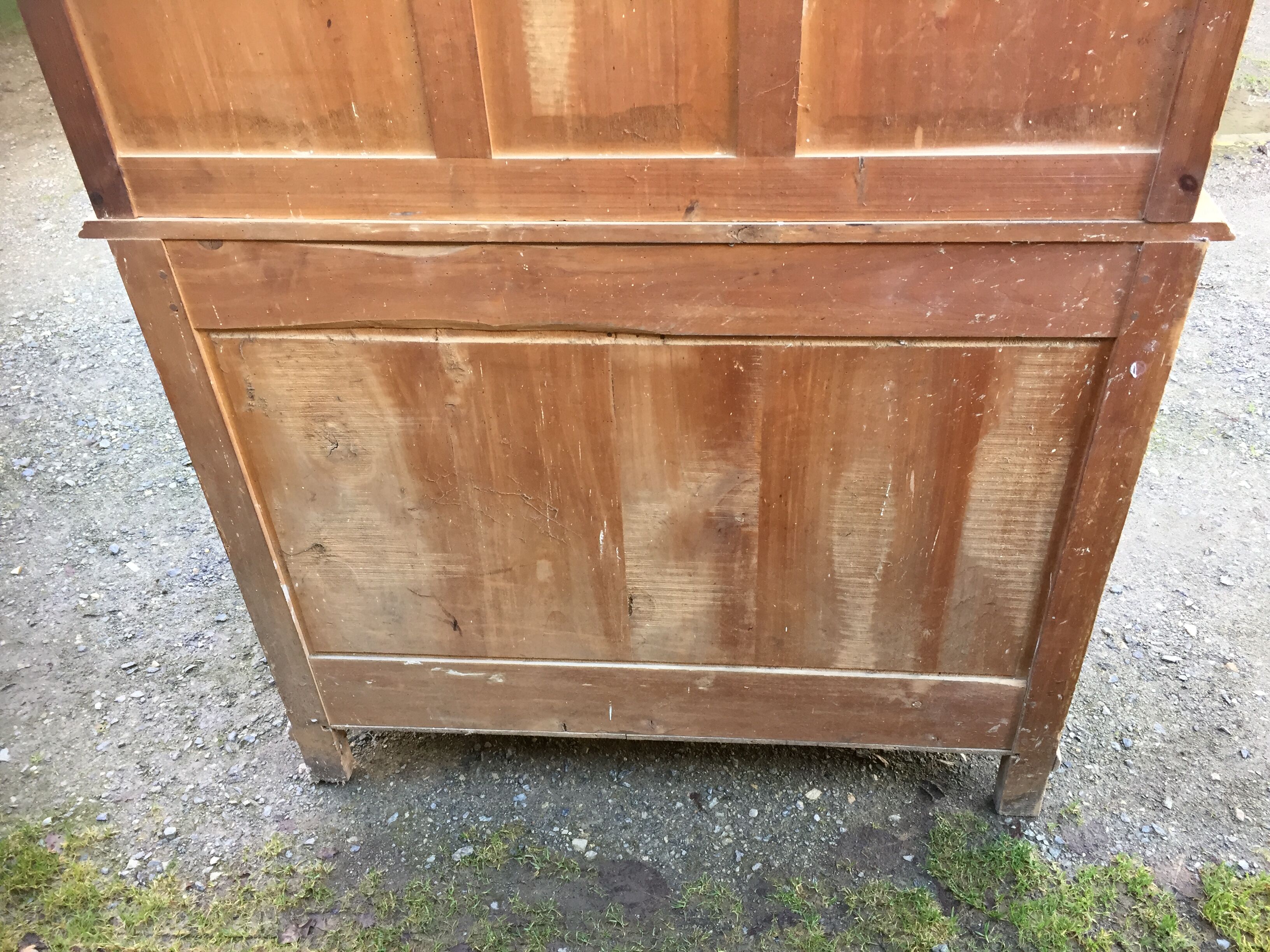 Vintage Parisian buffet with 2 bodies in white poplar wood