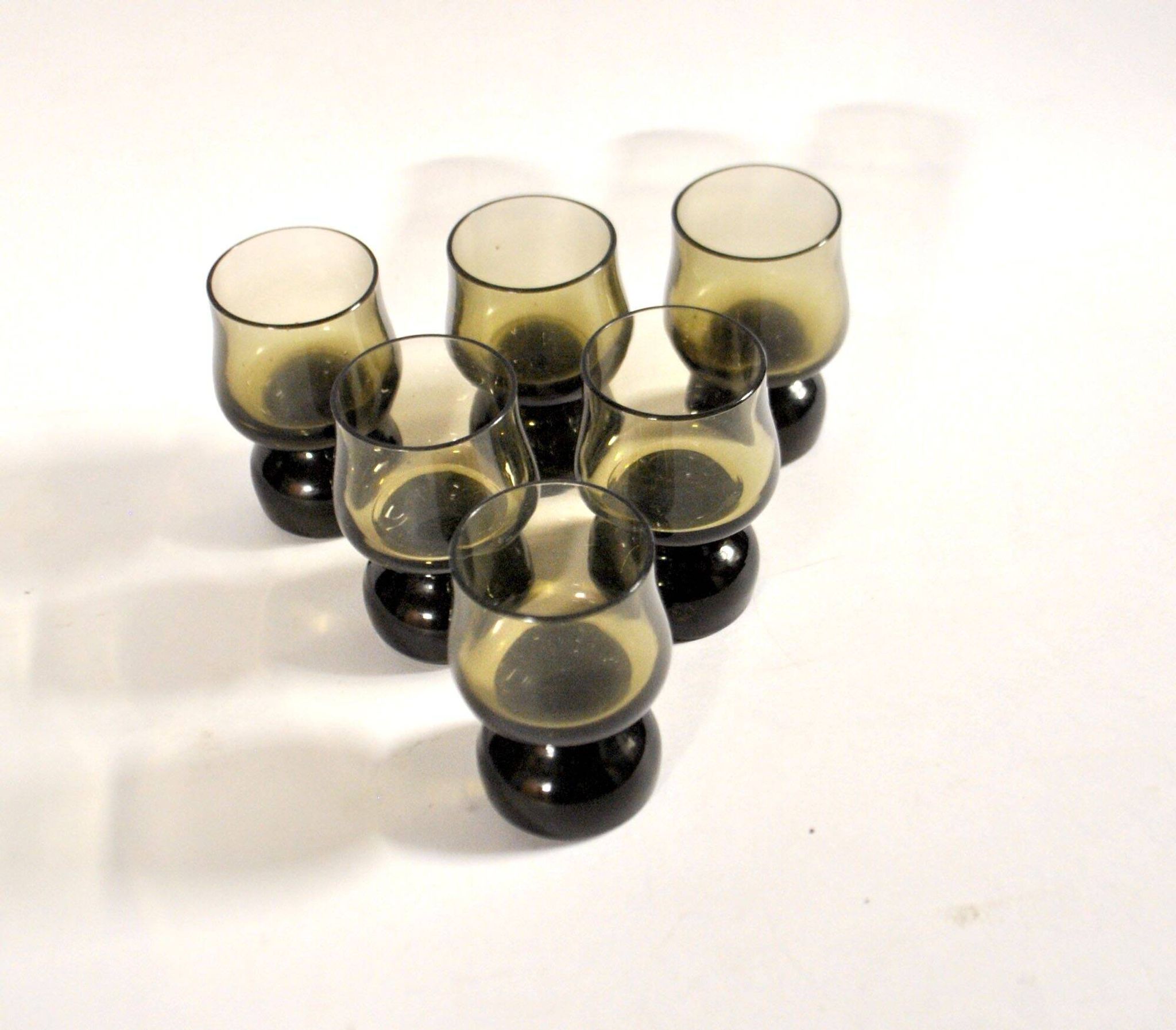 Set of 6 vintage smoked glass shot glasses from Italy, 1970-1980.