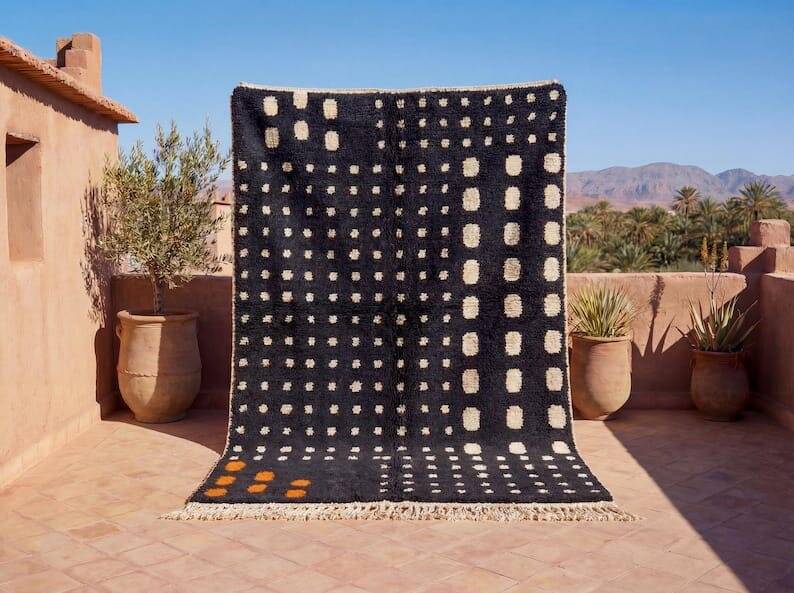 Traditional handmade pure wool Berber rug size 1.5/2.5 m