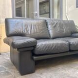 Vintage Italian sofa two places in black leather Italy 1980
