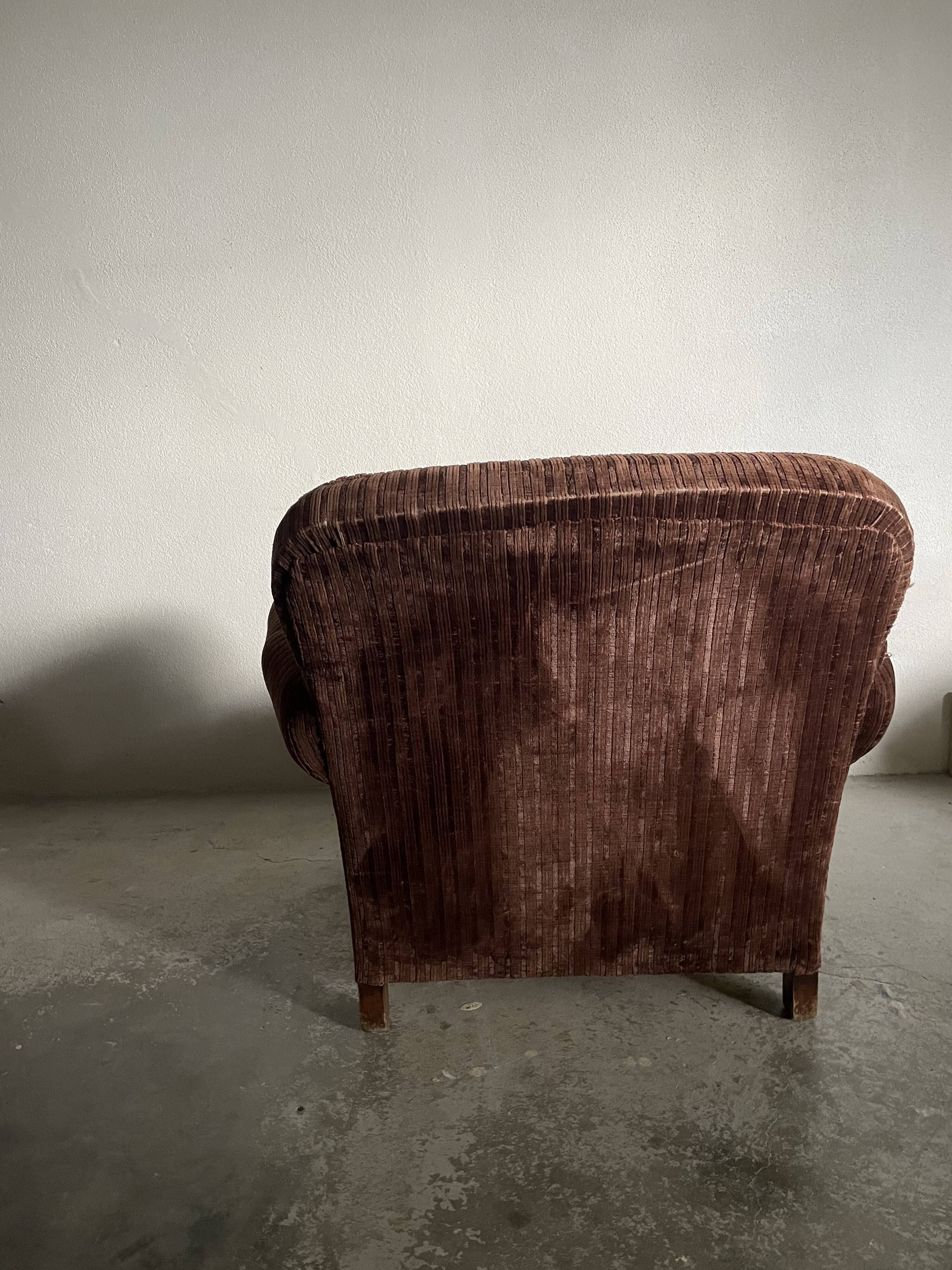 Velvet club armchair