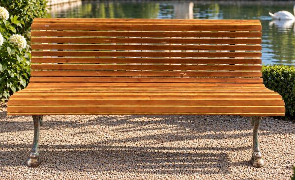 Banc de jardin ancien en fonte patinée et bois – France, début XXe siècle