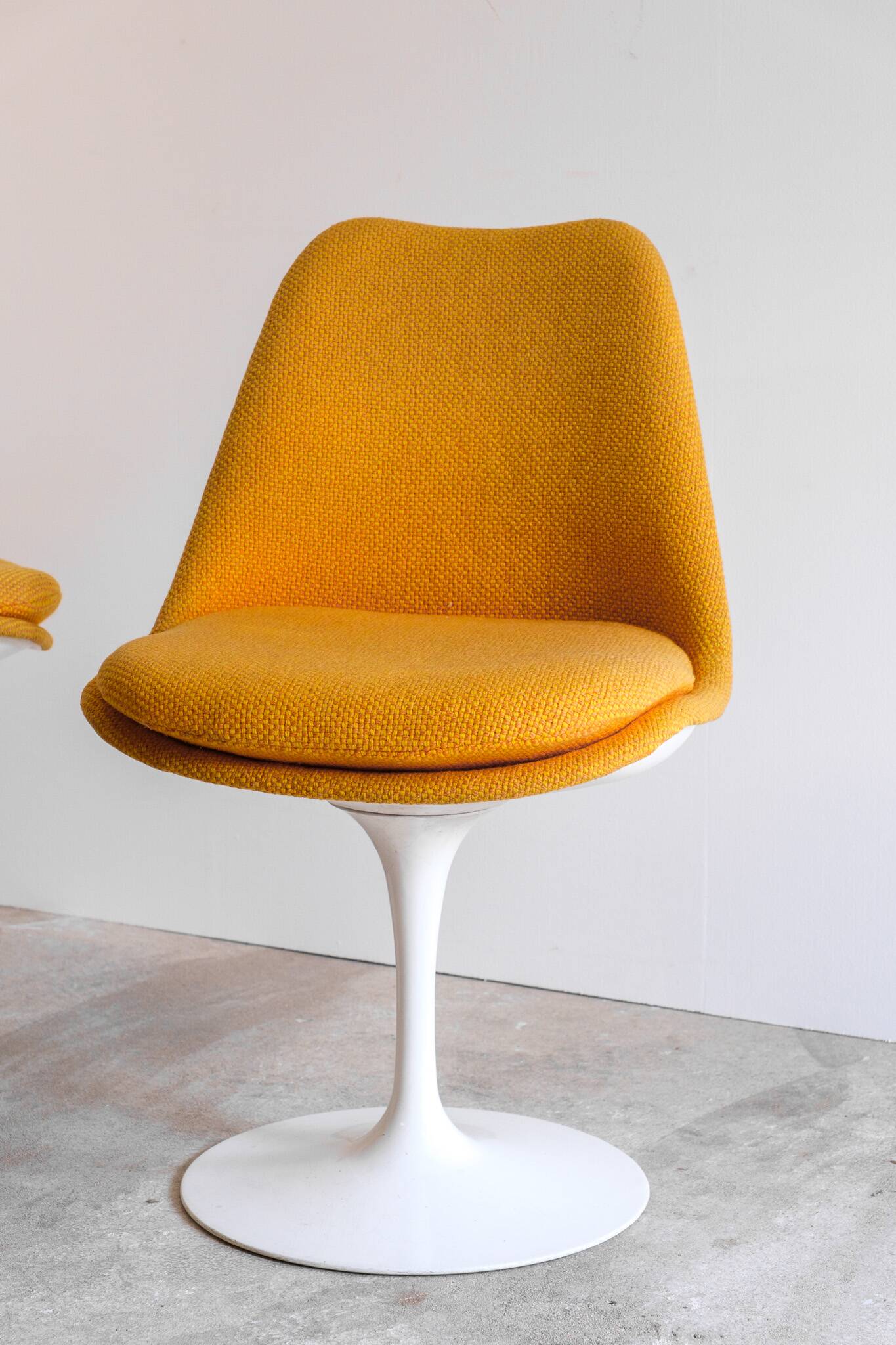 Tulip chair pair by Eero Saarinen for Knoll International