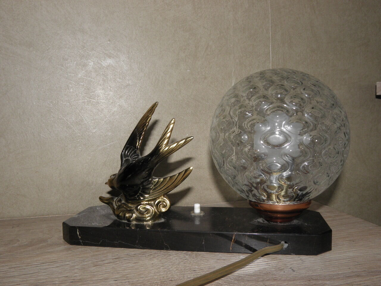 Art Deco marble figurine table lamp