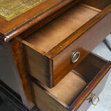 Bureau ancien en merisier et cuir vert