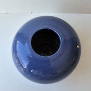 Vase boule en céramique couleur bleue Non signé