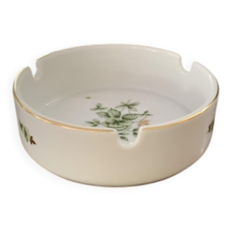 White and green porcelain ashtray with floral pattern from Hollóháza, with gold trim, 1960s.