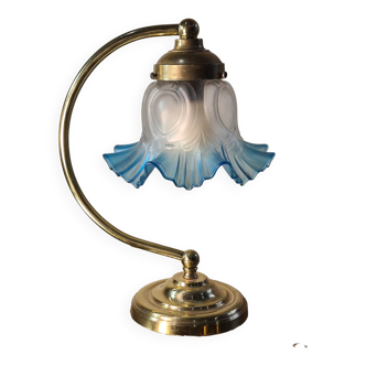 small brass lamp 29x20 pretty tulip lace glass elec ok