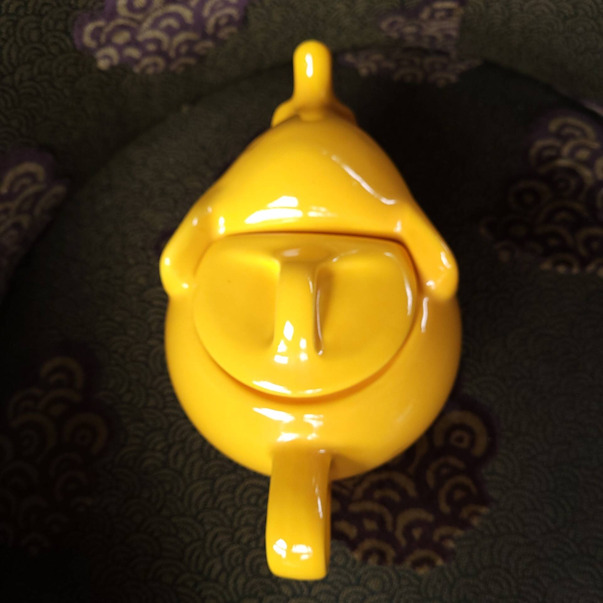 Théière Éléphant jaune 1980