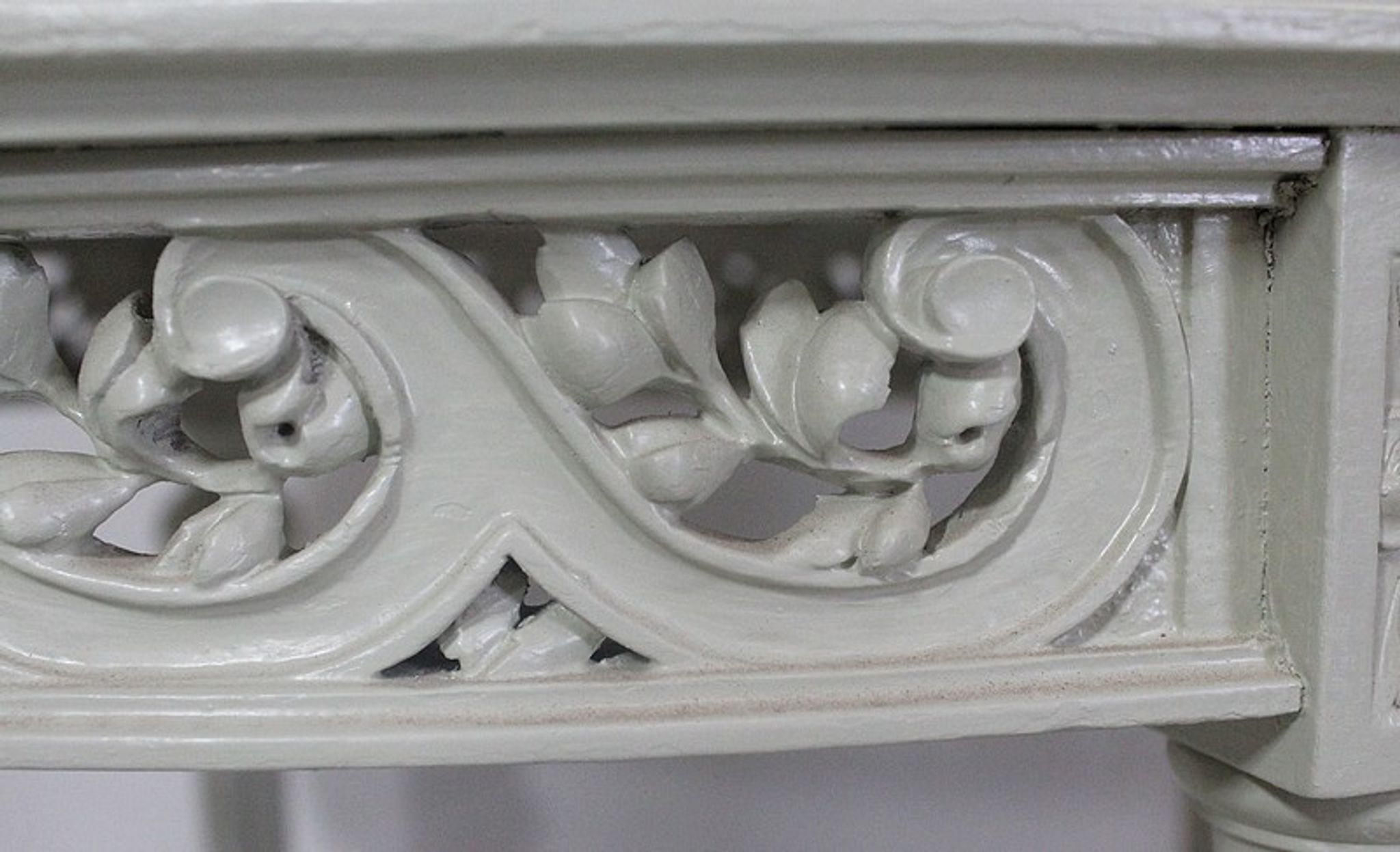Guerin in Wood Réchampi and Cannage, Louis XVI style - 1920