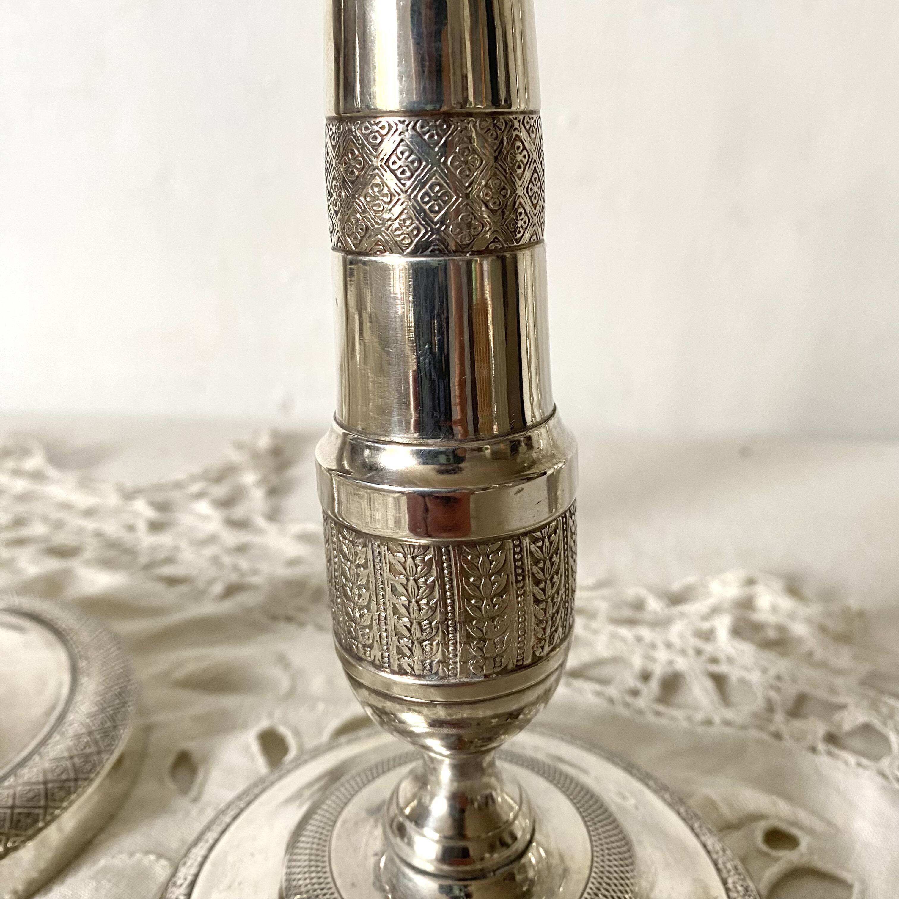 Paire de chandeliers et bougeoirs modulables style anglais