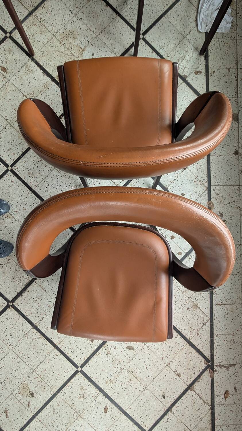 Baumann gondola chairs