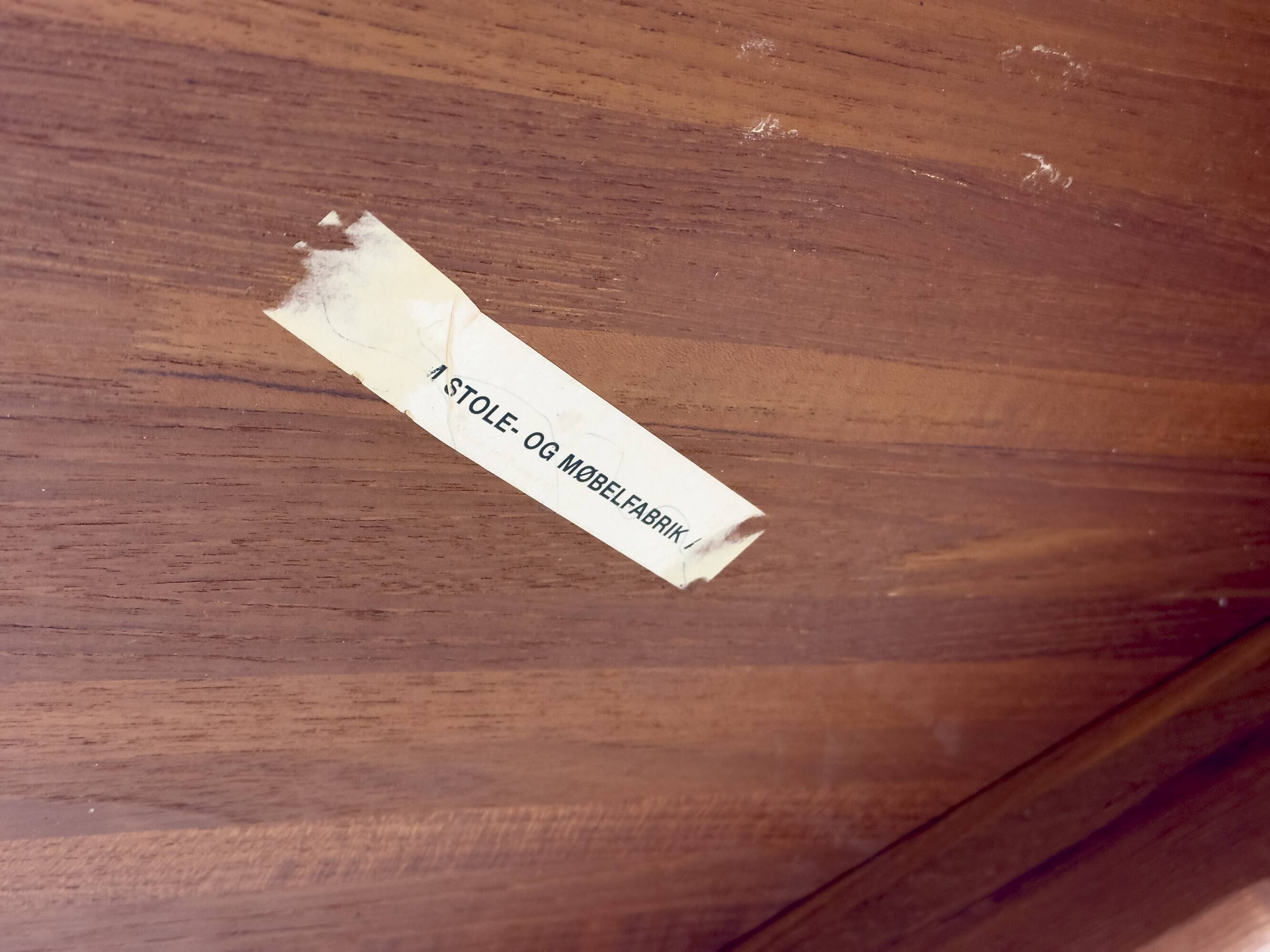 Round Dining Table in Solid Teak, 1970s