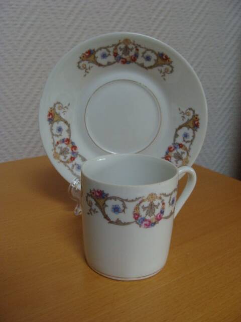 Cups and saucers Louis Lourioux / Limoges