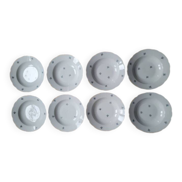 8 vintage soup plates